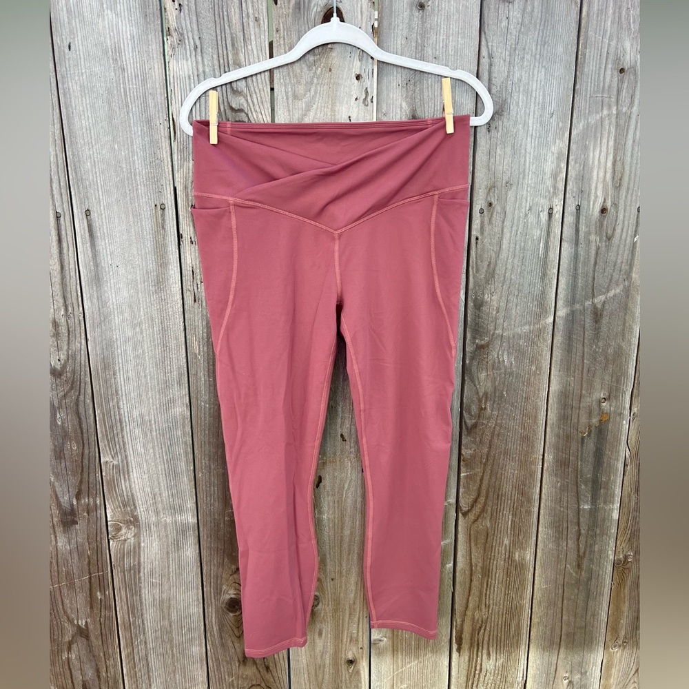 NWT Fabletics PureLuxe High Waisted Crossover 7/8 Leggings